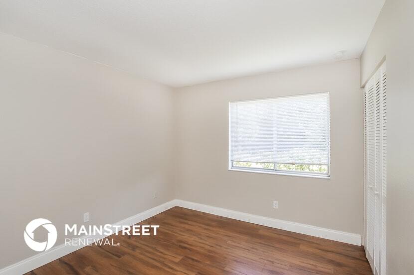 Building Photo - 614 25th St SW