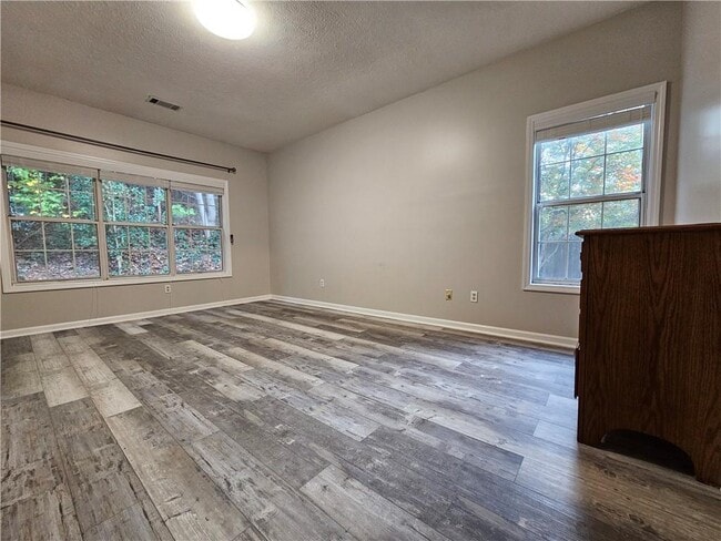 Building Photo - 3351 Governors Ct