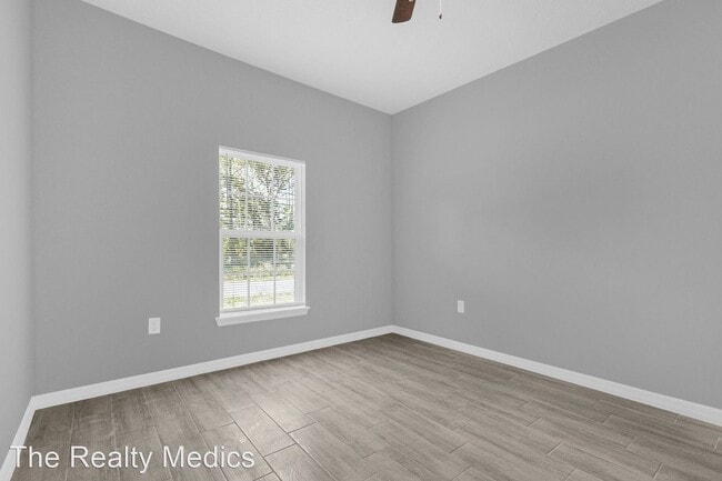 Building Photo - 3 br, 2 bath House - 2782 Wright Ave SE