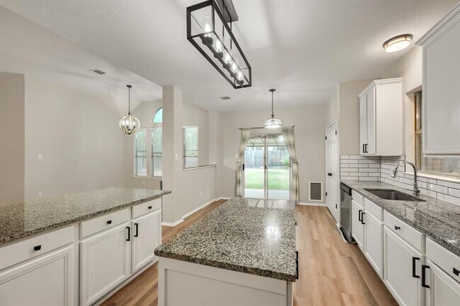 Building Photo - 17020 Tortoise St