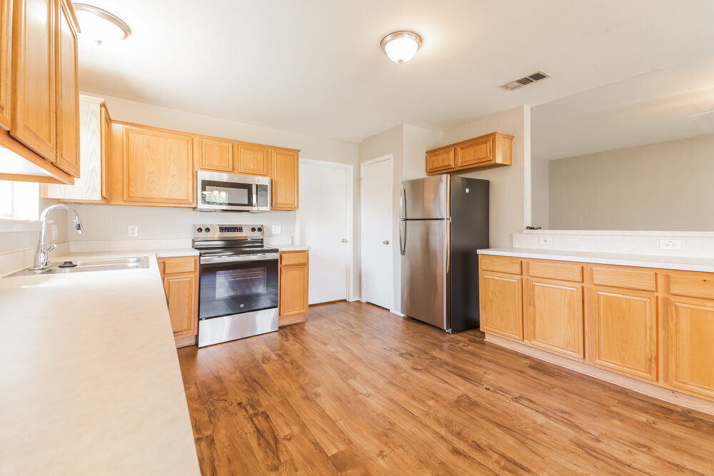 Building Photo - 302 S Chestnut St