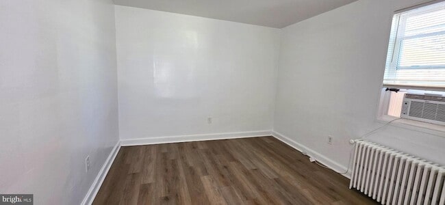 Building Photo - 3207 11th Pl SE