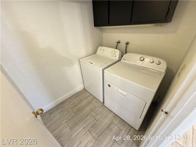 Building Photo - Updated Green Valley Home with 3-Car Garage, Granite Kitchen & Covered Patio
