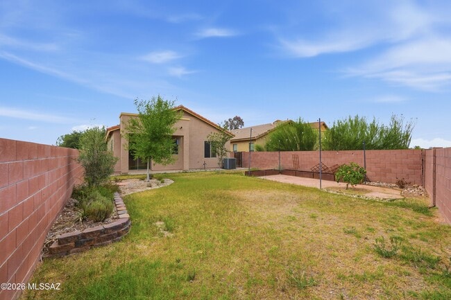 Building Photo - 584 N Highlands Grove Ln