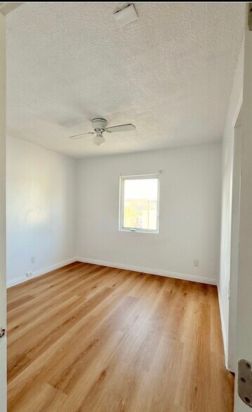 Building Photo - 124 1/4 W 95th St