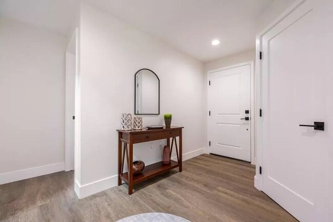 View of the Foyer looking at the front door. - 3355 Lloyd St