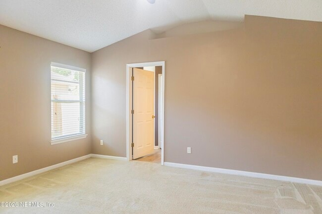 Building Photo - 2034 Belhaven Dr