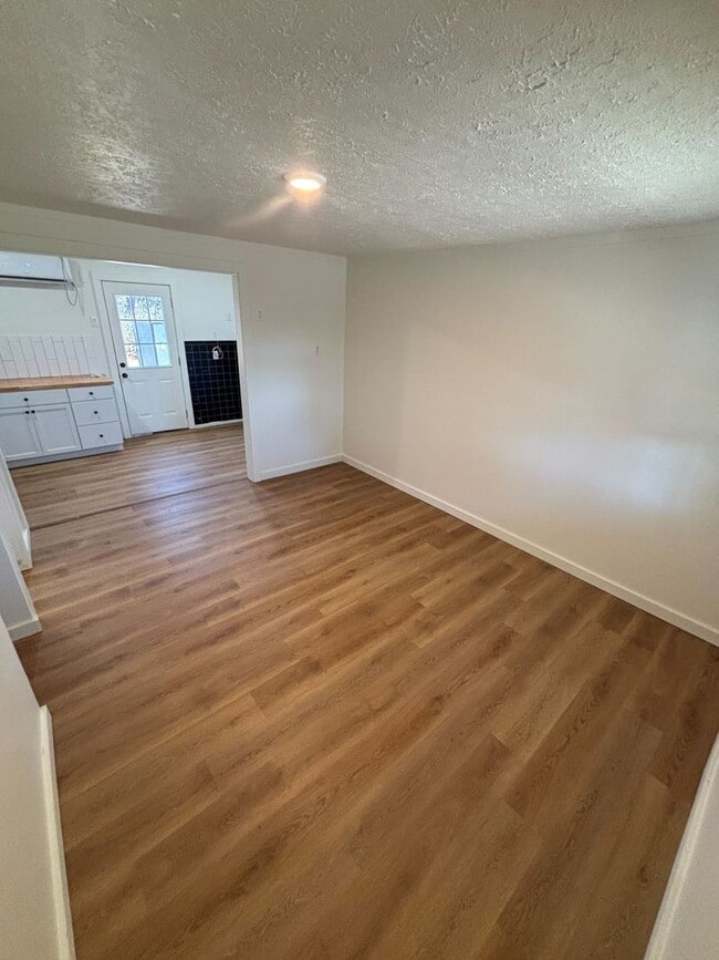 Building Photo - Cranfield Resort