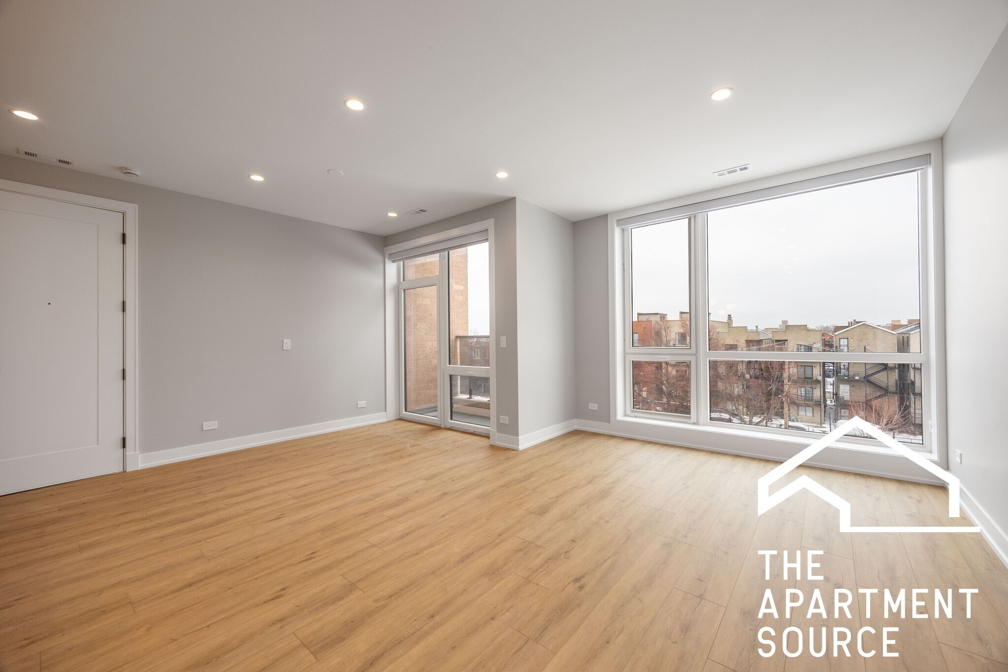 Building Photo - 2351 W Flournoy St