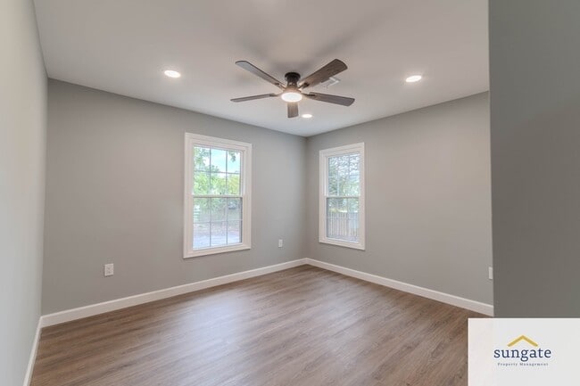 Building Photo - 11319 Harding Rd