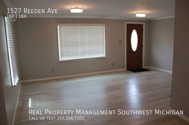 Building Photo - 1527 Reeder Ave