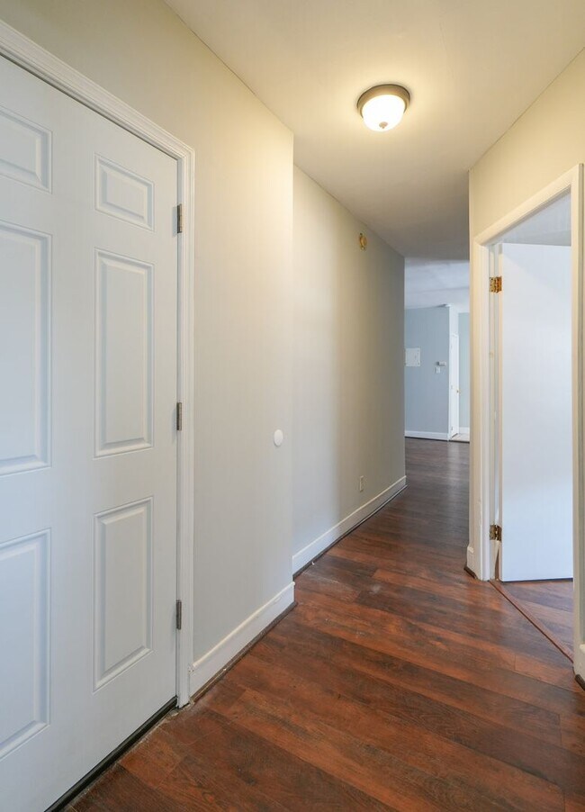 Building Photo - 7401 Andrews Ave