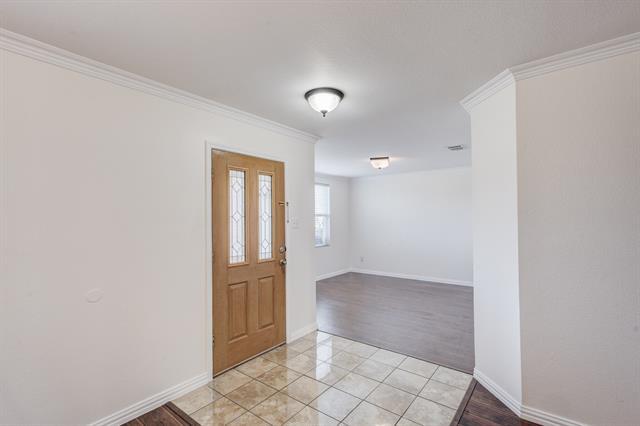 Building Photo - 3009 Meadow Bluff Dr