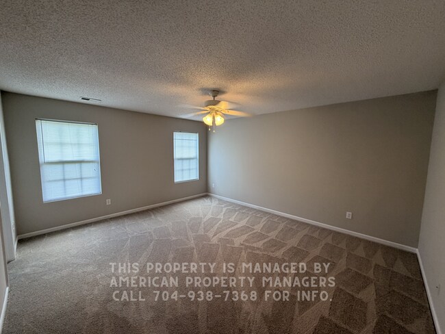 Building Photo - 5843 Dove Point Dr SW