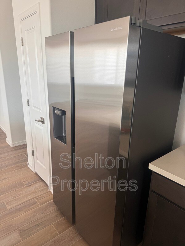 Building Photo - 14360 W Alameda Dr