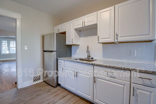 Building Photo - 3935 Agnes Ave