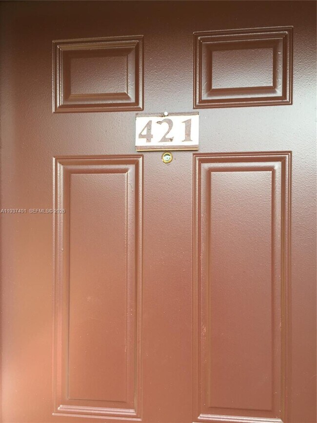 Building Photo - 10441 SW 156th Ct