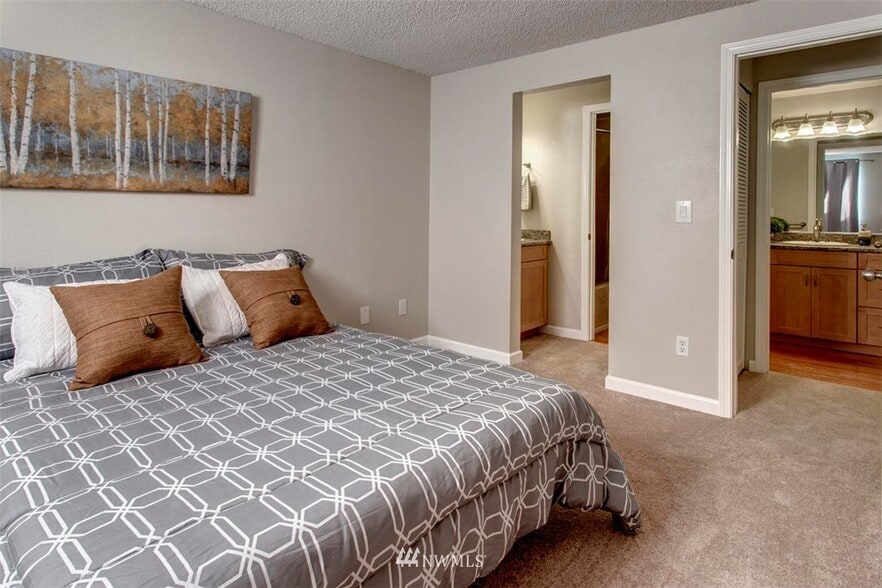 Building Photo - 14306 126th Avenue Northeast