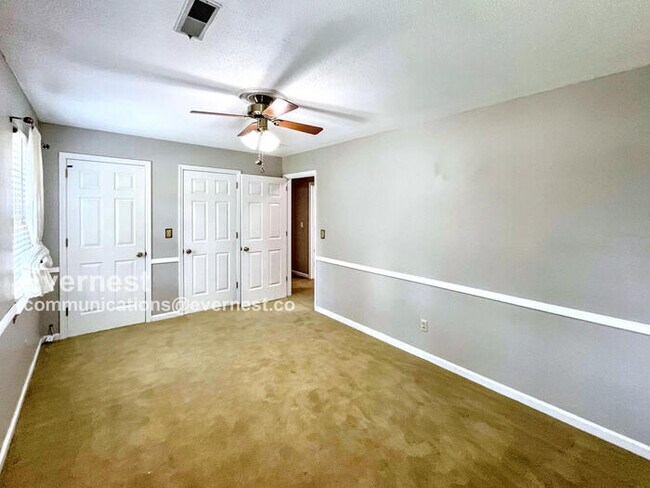 Building Photo - Beautiful 4 Bed & 2.5 Bath Home in Hixson ...