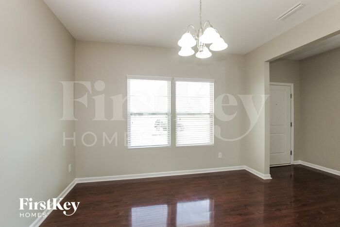 Building Photo - 3643 Creekside Dr