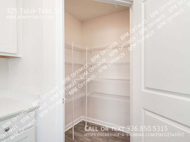 Building Photo - 325 Tulip tree St