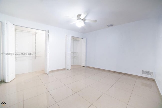 Building Photo - 12615 E Randall Park Dr