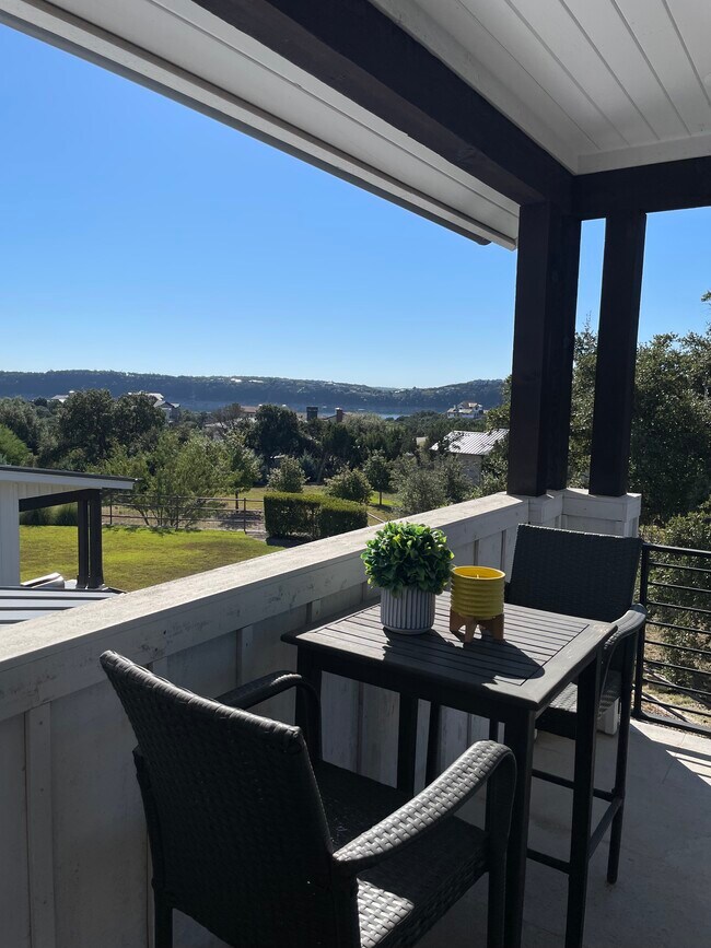 Peek-a-boo Views of Lake - 19601 Flying J Blvd