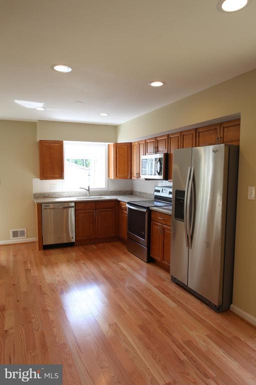 Building Photo - 4106 Elizabeth St