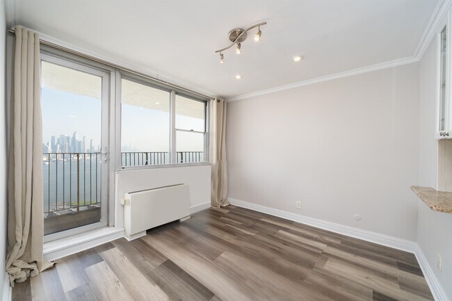 Building Photo - 6040 JFK Blvd E