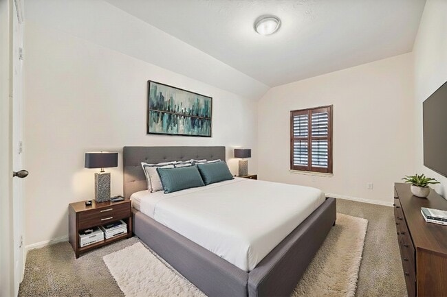 Building Photo - 24515 Rozzano Ct