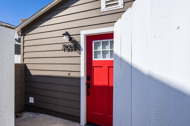 Building Photo - 7580 Saranac Ave