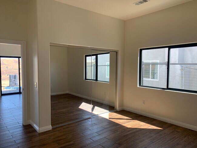 Building Photo - 14425 Hardtree Dr