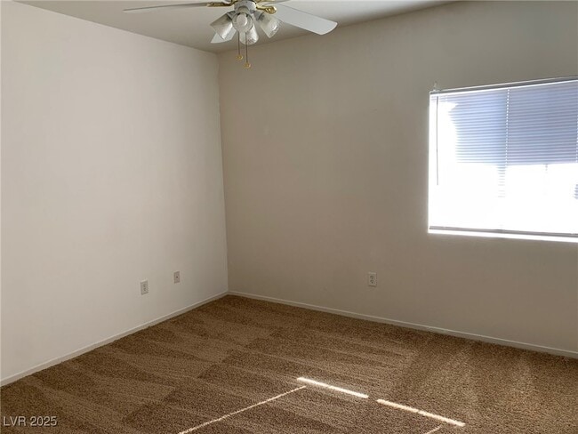 Building Photo - 833 Aspen Peak Loop