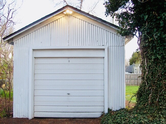 Building Photo - HISTORIC TWO-STORY HOME WITH CHARMING FEAT...