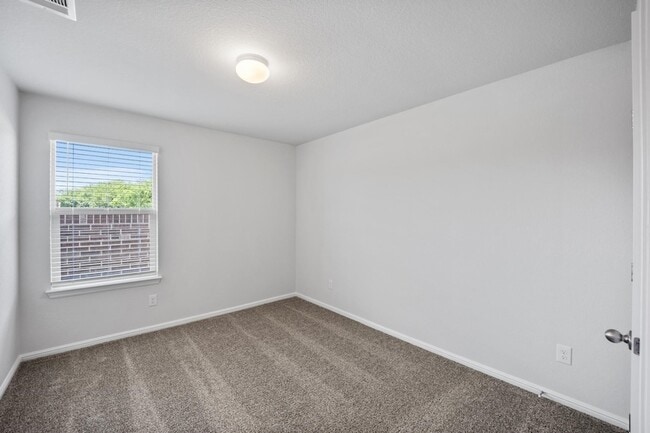 Building Photo - 925 Whisper Spgs Ct