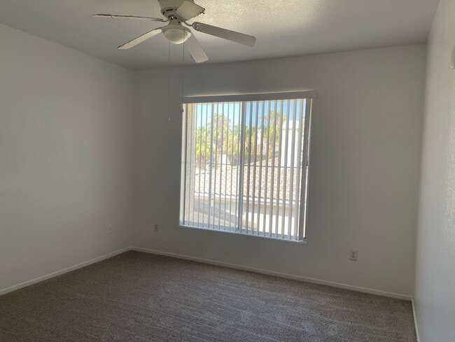 Building Photo - 7131 S Durango Dr