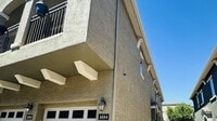Building Photo - 2402 E 5th St