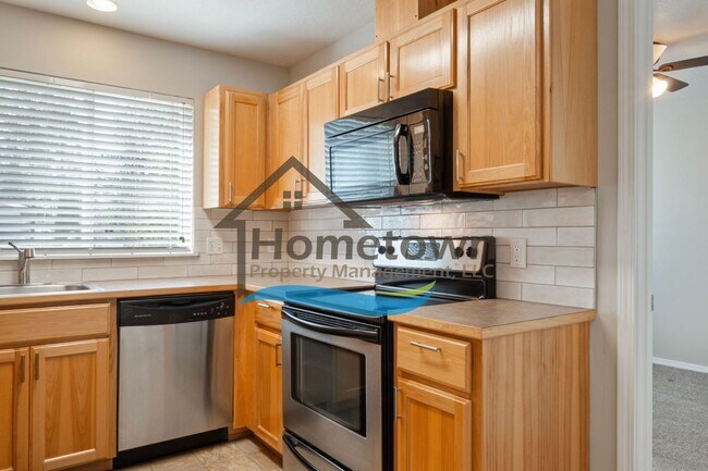 Building Photo - 1 Bedroom 1 Bathroom Home with Off-Street Parking Available in Coeur d'Alene!