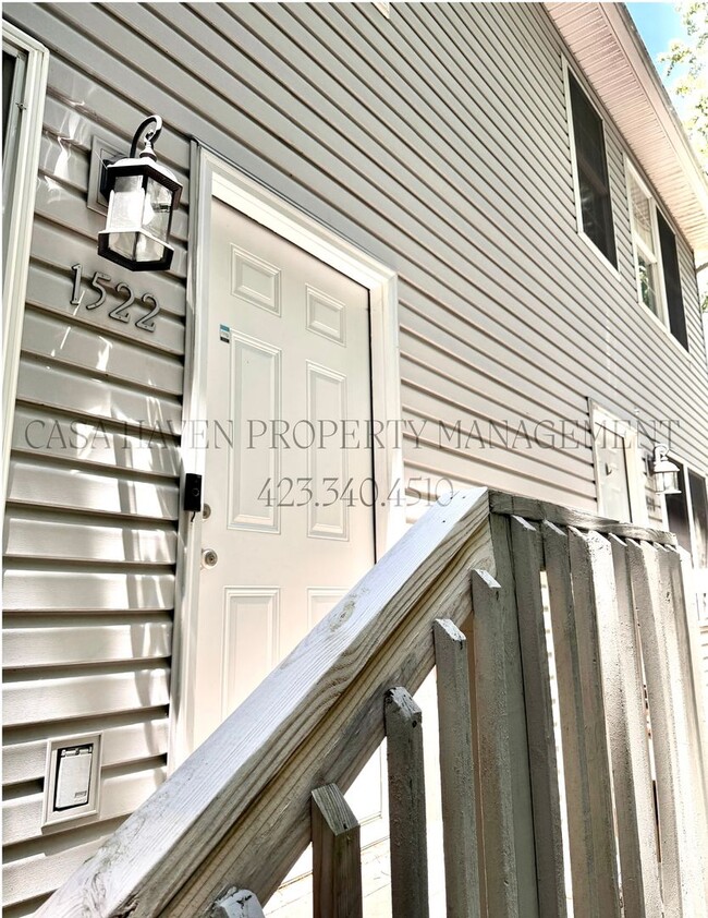 Building Photo - 1522 Linden St