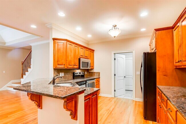 Building Photo - 239 Chippewa Dr