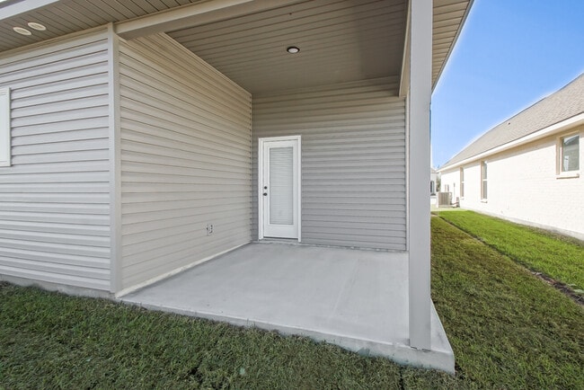 Building Photo - 10921 Maitland Ave