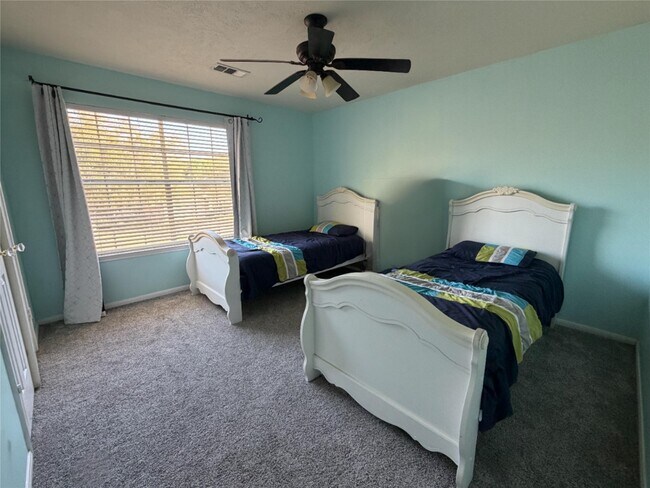 Building Photo - 7231 Brockington Dr
