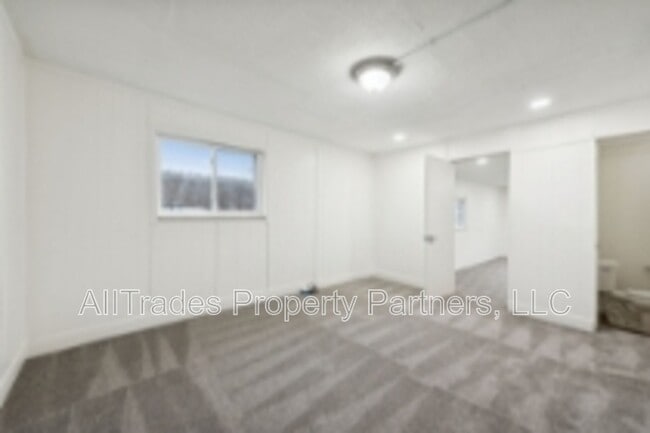 Building Photo - 408 Chestnut St