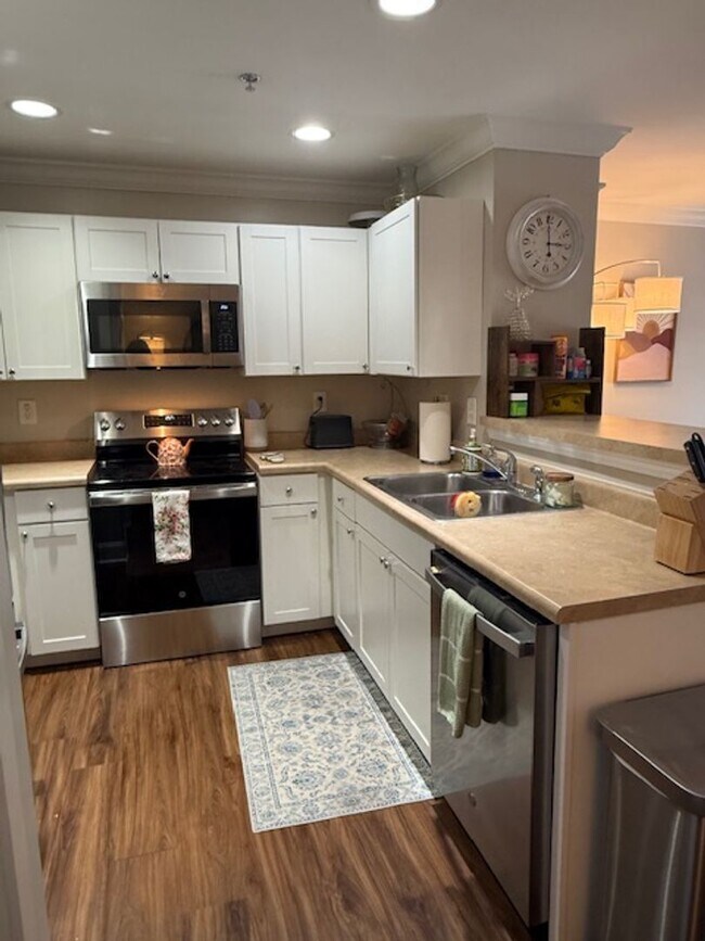 Building Photo - 15-1527 Kisling