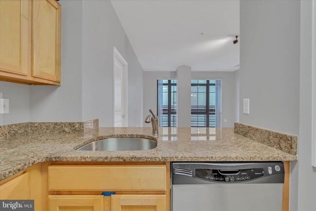 Building Photo - 7923 Eastern Ave NW