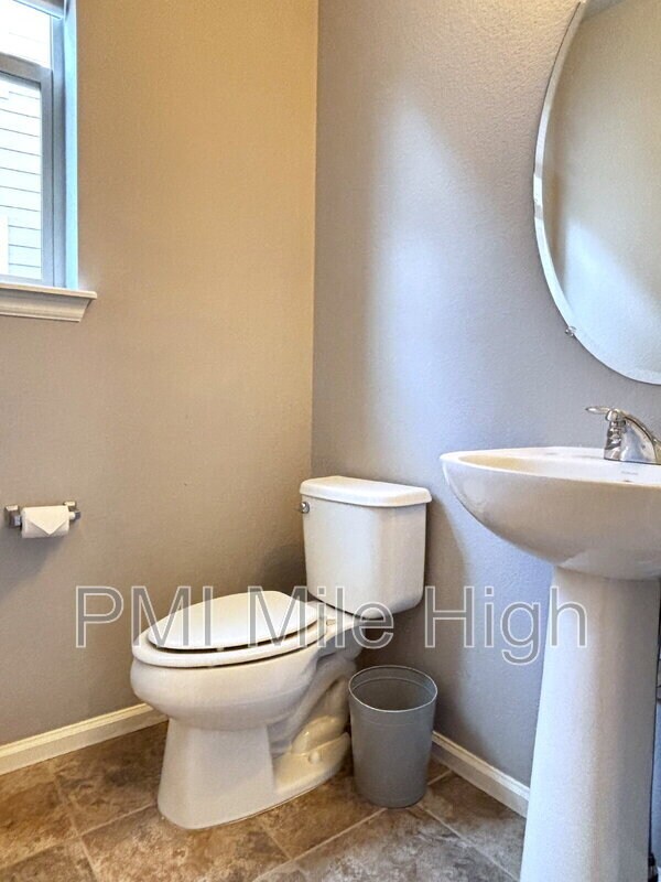 Building Photo - 16976 W 85th Ln