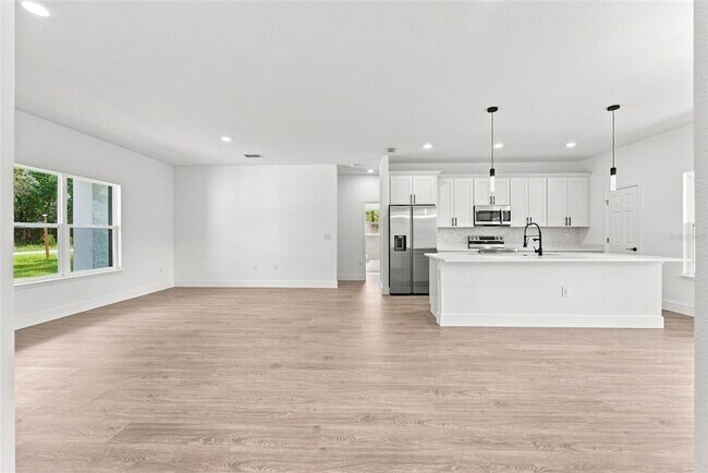 Building Photo - 143 Gondolier Pl