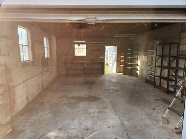 Building Photo - 202 New Bloomfield Rd
