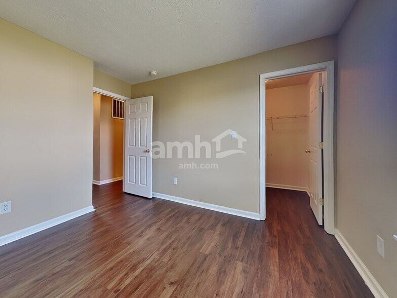 Building Photo - 12134 Carriage Stone Dr