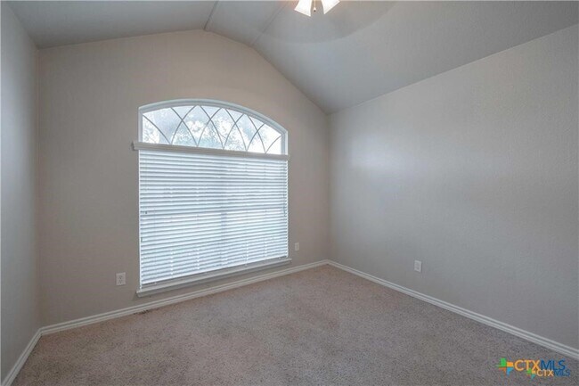 Building Photo - 6201 Flag Stone Dr